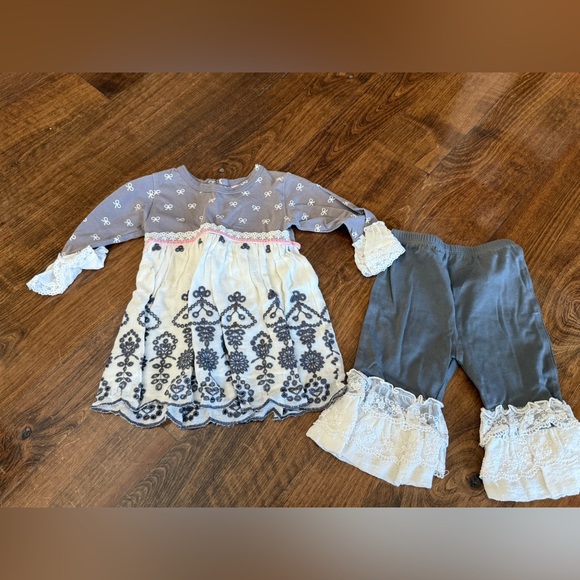 Purrfect brand fancy baby outfit size 6-9 month embroidered lace and bows